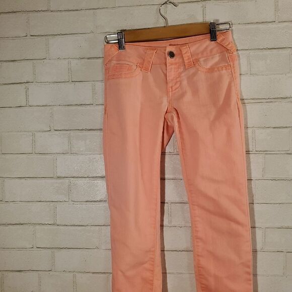 Maurices bright pink skinny jeans - Picture 9 of 10